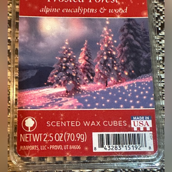 2 Scented Wax Cubes Melts Frosted Forest alpine eucalyptus & wood ScentSationals - Picture 4 of 5